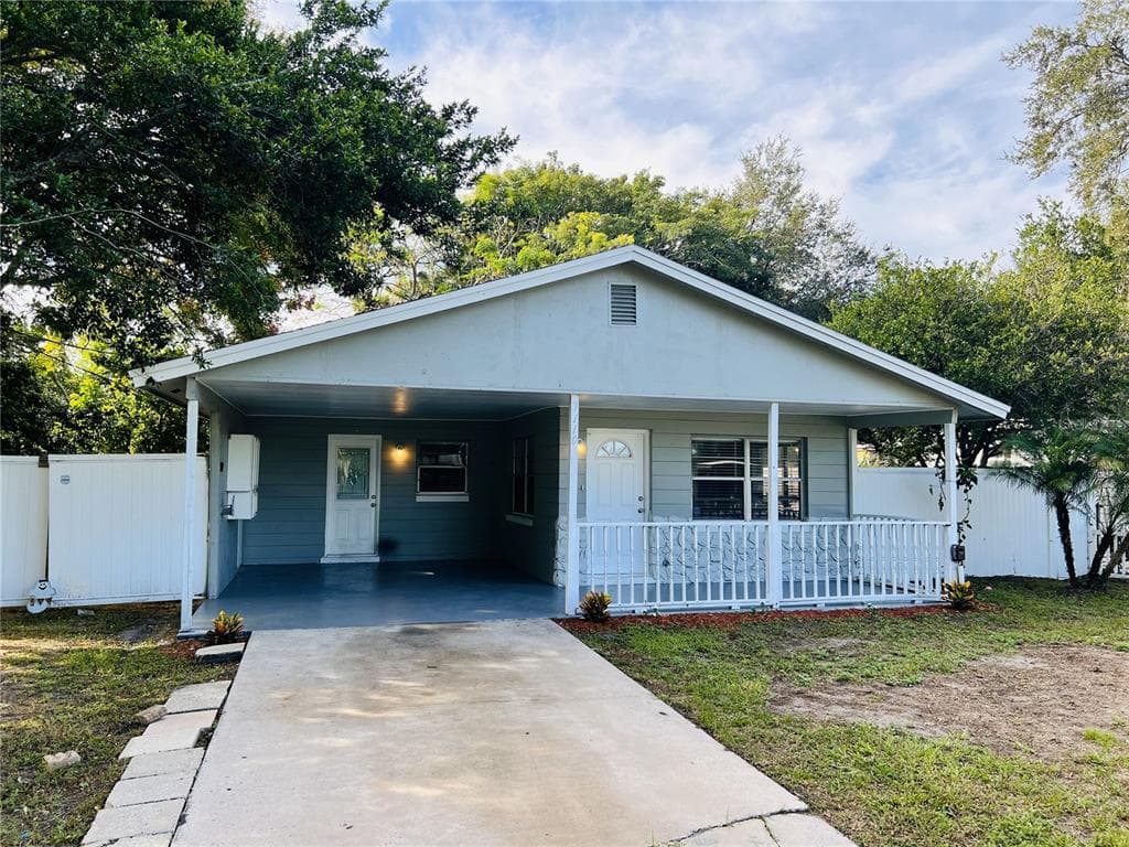 1110 VONDERAY ROAD ORLANDO, FL 32825
