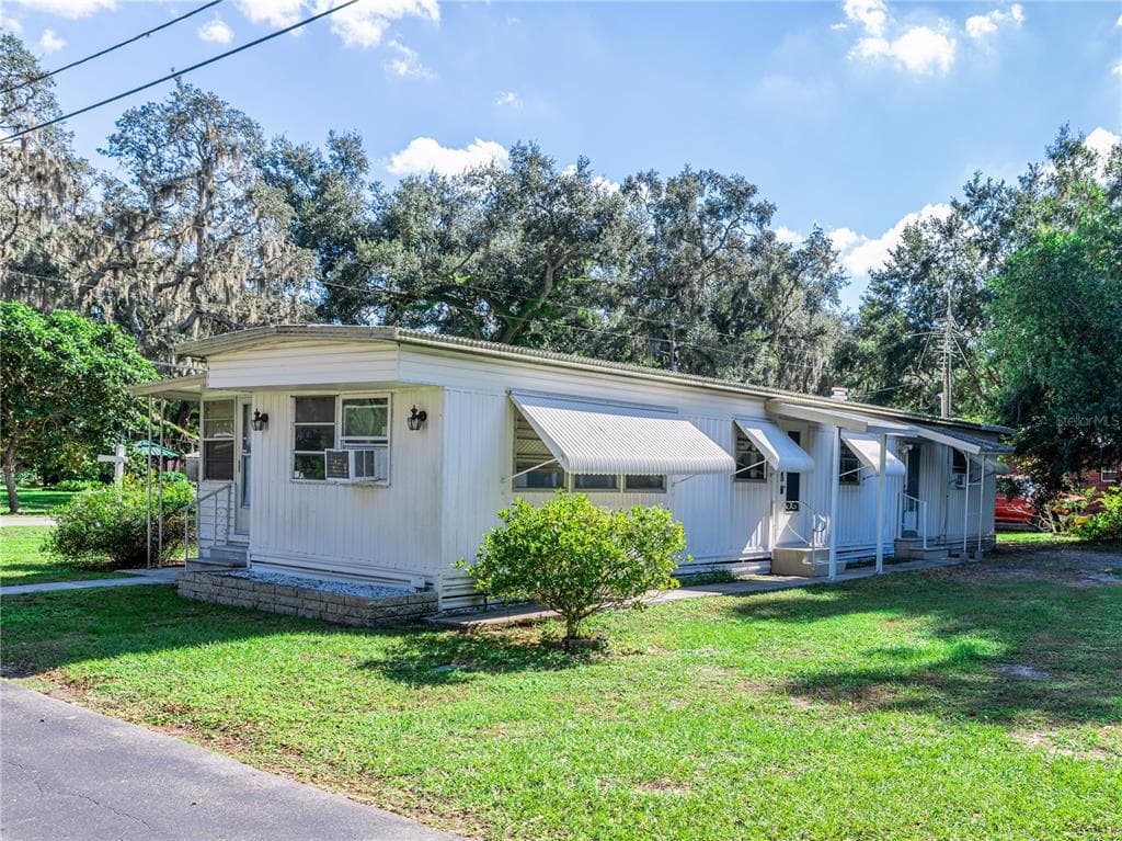 37444 HAMMOND DRIVE ZEPHYRHILLS, FL 33541