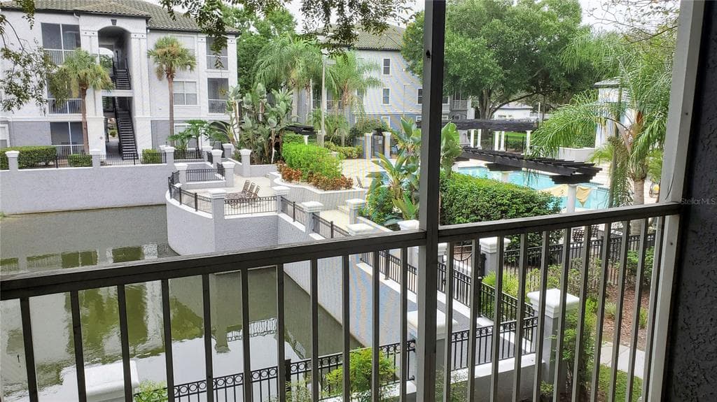 5509 LEGACY CRESCENT PLACE UNIT 203 RIVERVIEW, FL 33578