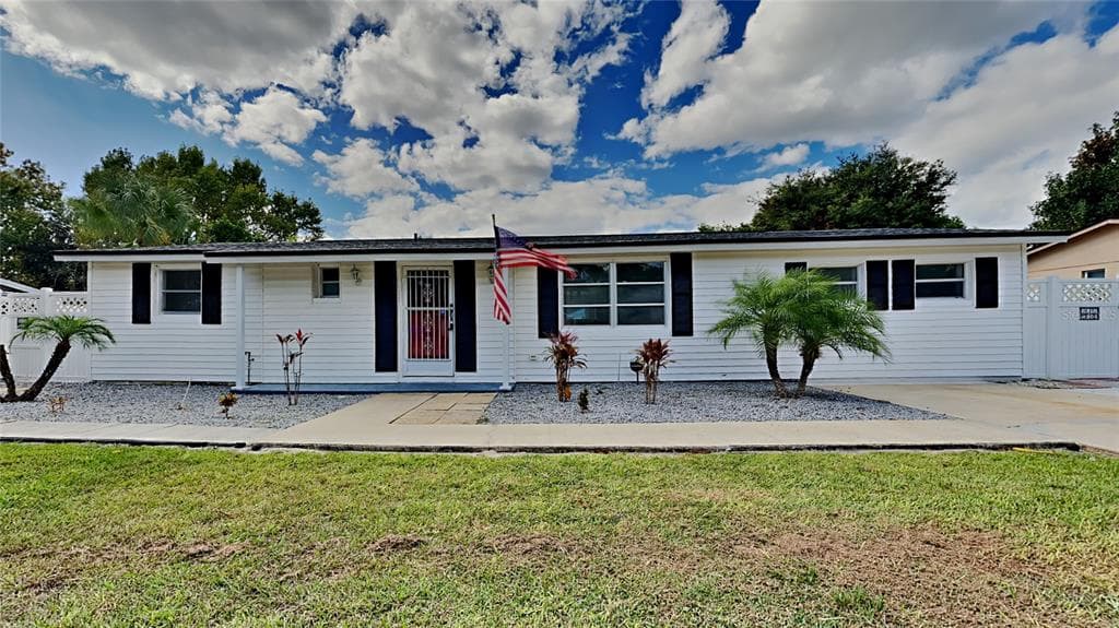 2270 CONWAY DRIVE DELTONA, FL 32738
