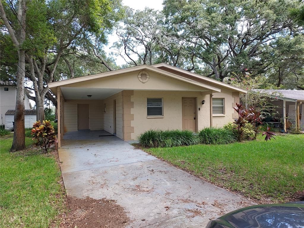 3521 W WISCONSIN AVENUE TAMPA, FL 33611
