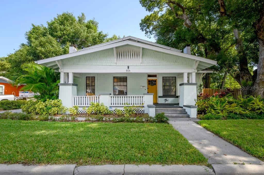806 E NEW ORLEANS AVENUE TAMPA, FL 33603