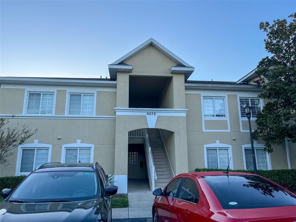 6439 CYPRESSDALE DRIVE UNIT 102 RIVERVIEW, FL 33578