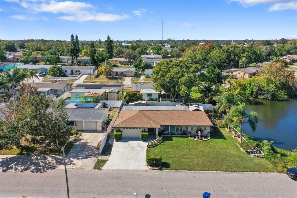 1539 ROUNDTREE ROAD HOLIDAY, FL 34690