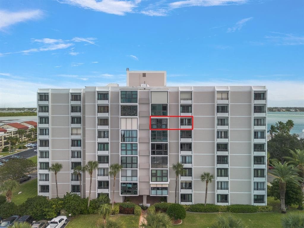 855 BAYWAY BOULEVARD UNIT 706 CLEARWATER, FL 33767