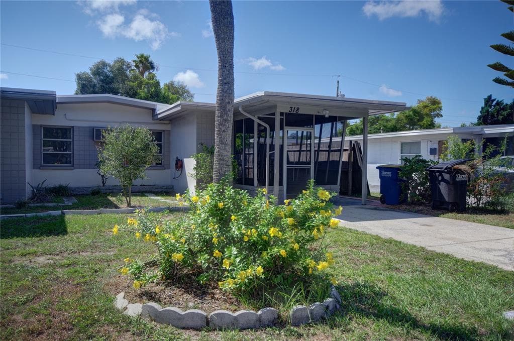 316 N SATURN AVENUE CLEARWATER, FL 33755