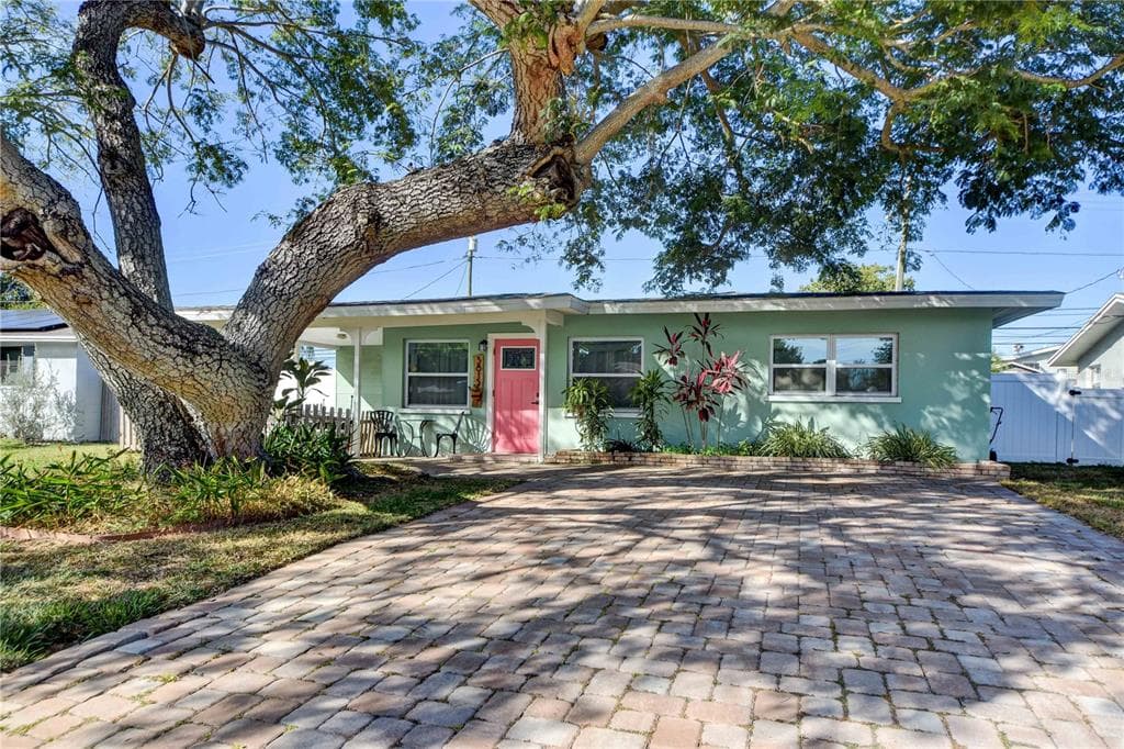 3815 14TH AVENUE SE LARGO, FL 33771