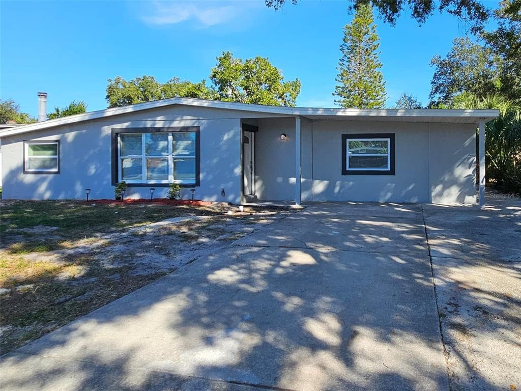 4927 HALIFAX DRIVE