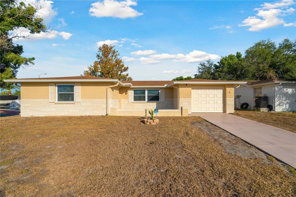 11040 TAMARIX AVENUE PORT RICHEY, FL 34668