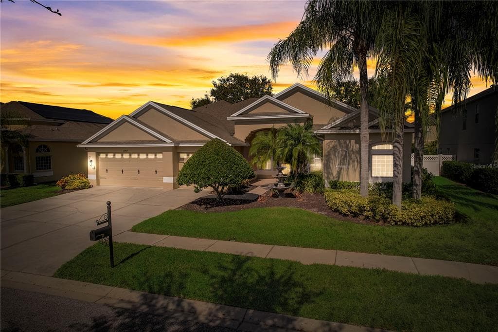 20809 CEDAR BLUFF PLACE LAND O LAKES, FL 34638