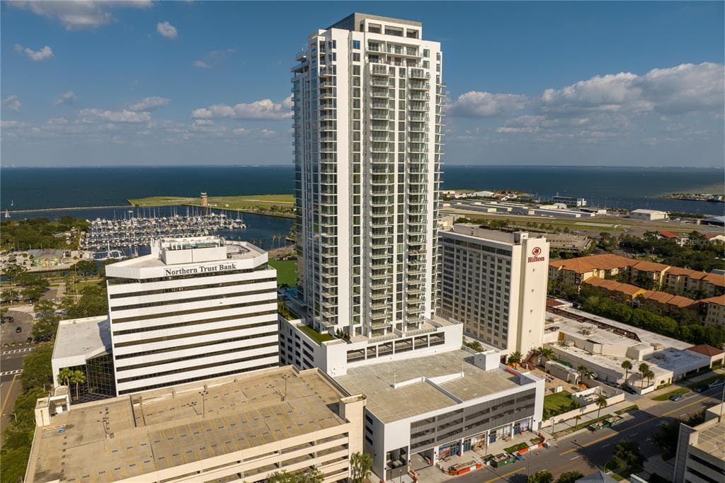 301 1ST STREET S UNIT 2706 ST PETERSBURG, FL 33701