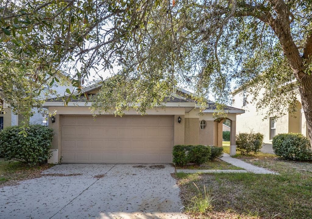 10427 AVELAR RIDGE DRIVE RIVERVIEW, FL 33578