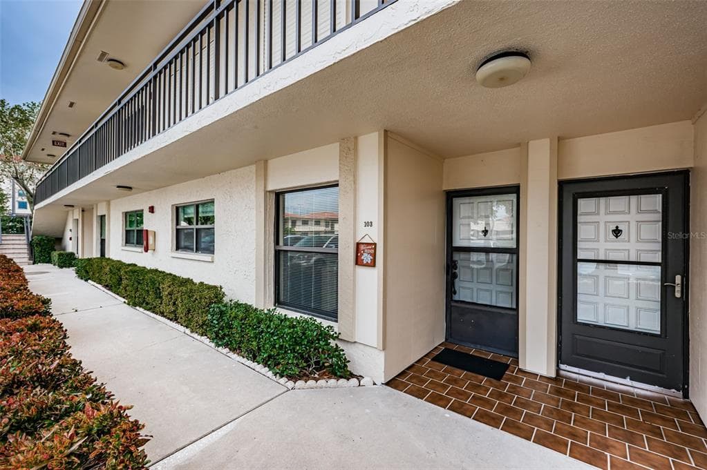 6180 SUN BOULEVARD UNIT 103 ST PETERSBURG, FL 33715