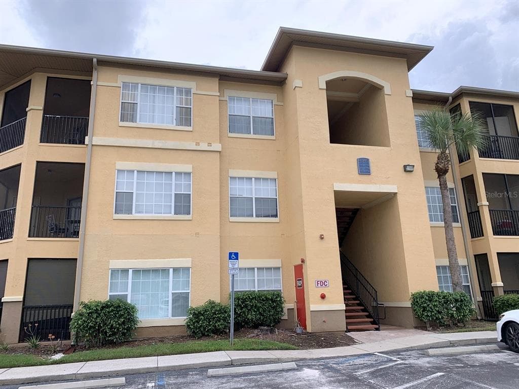 4345 BAYSIDE VILLAGE DRIVE UNIT 304 TAMPA, FL 33615