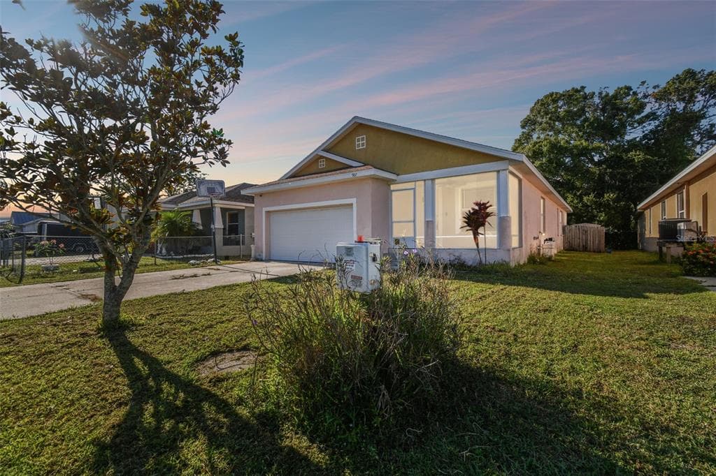 907 ORNELDA STREET SW RUSKIN, FL 33570