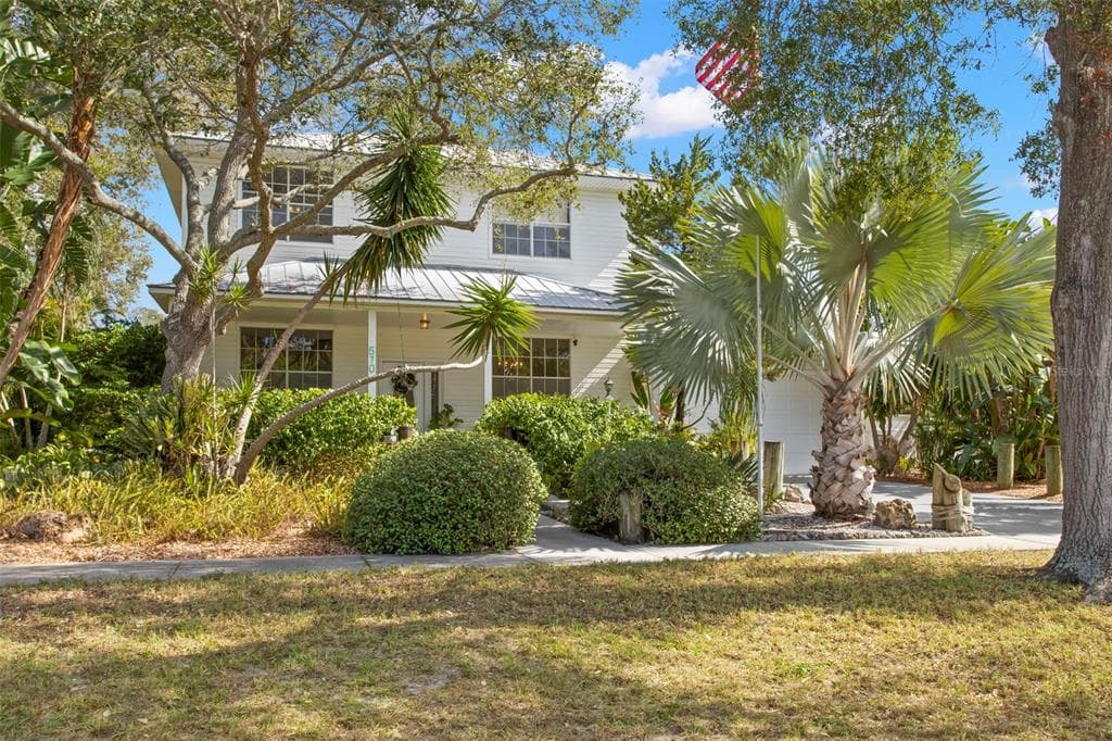 570 11TH STREET PALM HARBOR, FL 34683