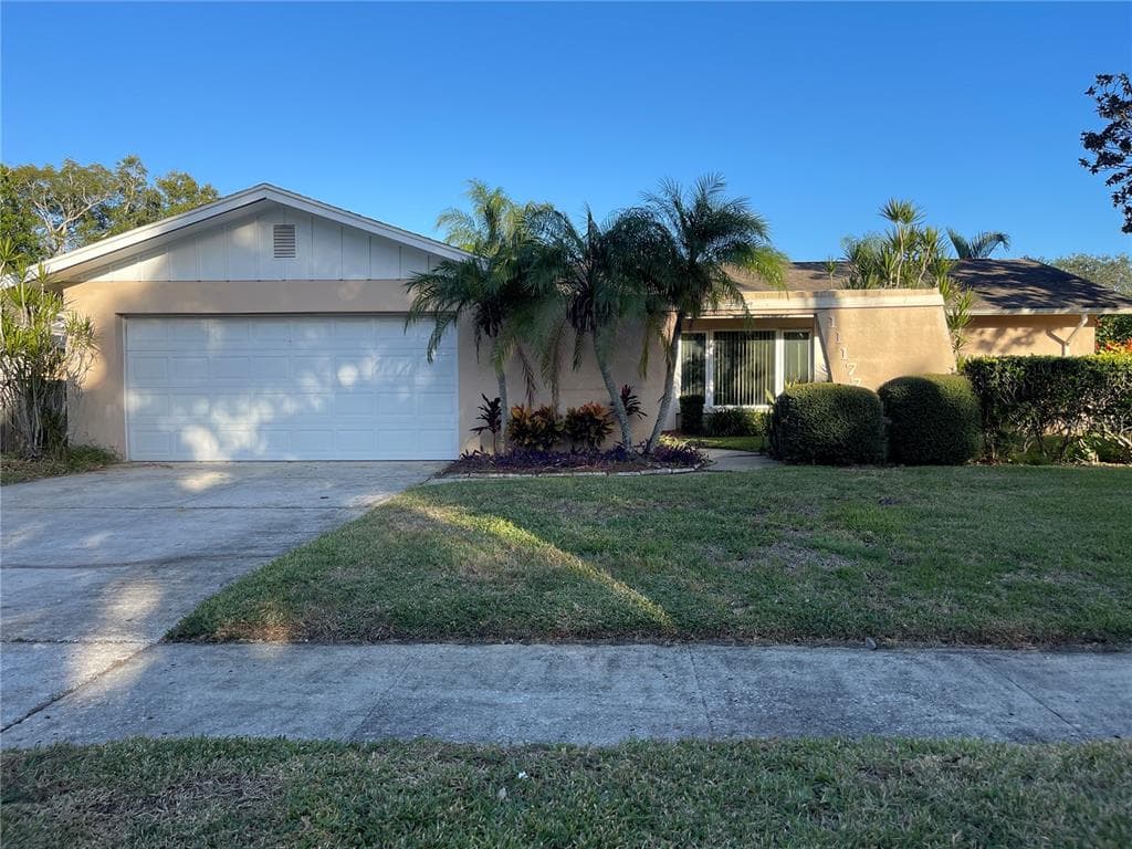 11177 BELLA LOMA DR LARGO, FL 33774