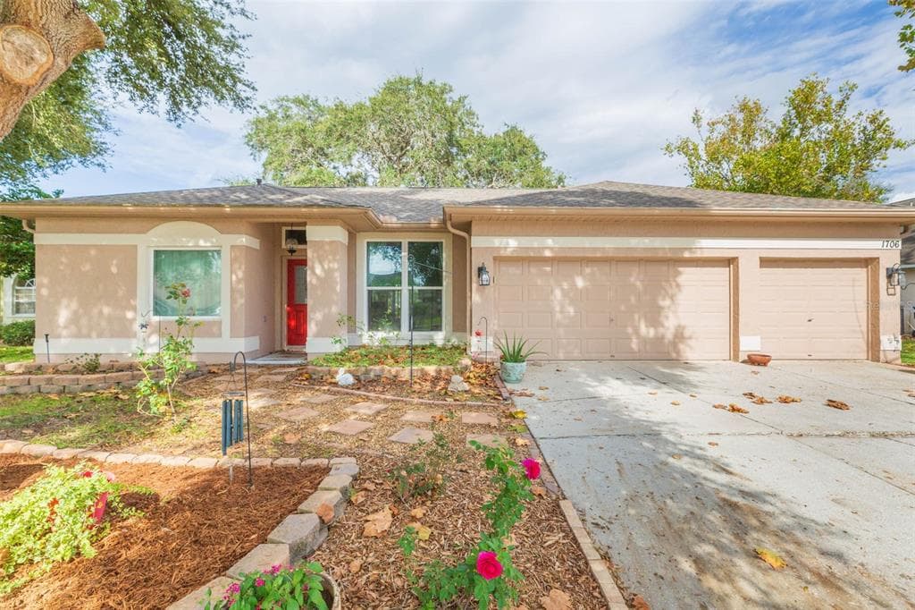 1706 POWDER RIDGE DRIVE VALRICO, FL 33594