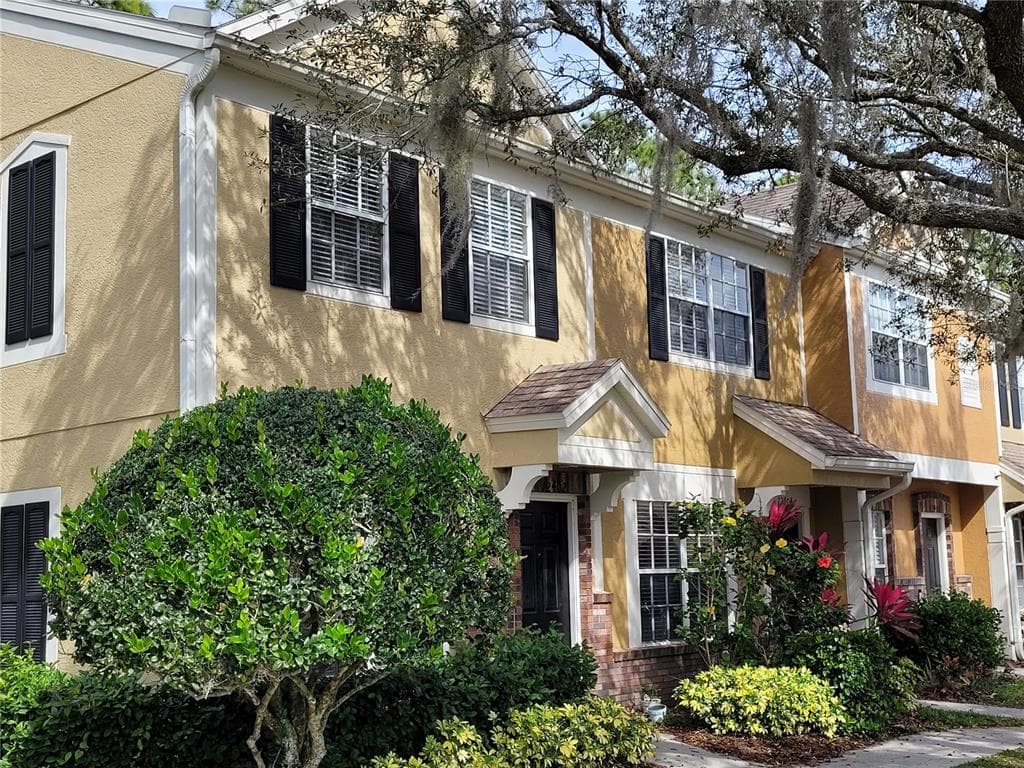 12402 BERKELEY SQUARE DRIVE TAMPA, FL 33626