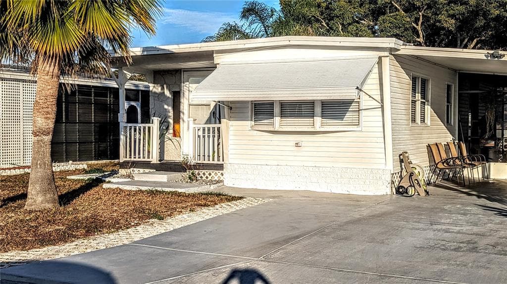 2330 BARON DRIVE HOLIDAY, FL 34690