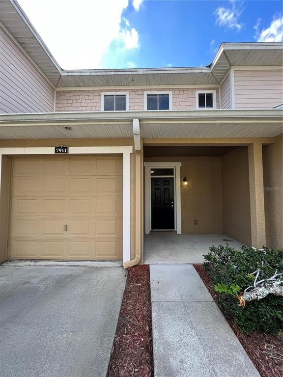 7911 DOWN ROYAL ROAD TAMPA, FL 33610