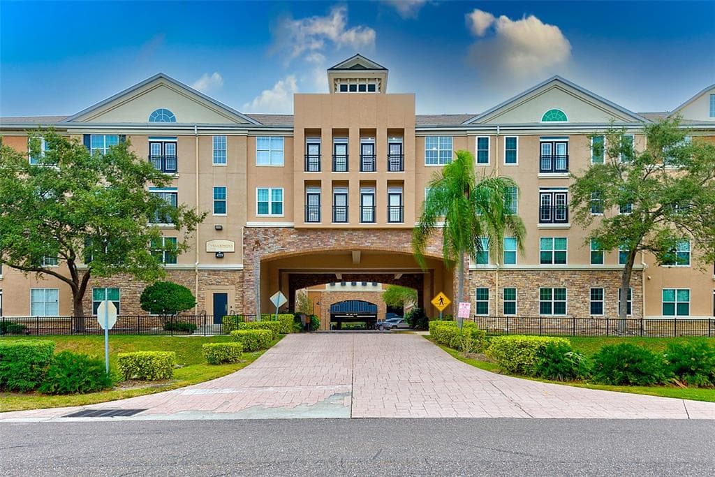 4221 W SPRUCE STREET UNIT 2413 TAMPA, FL 33607