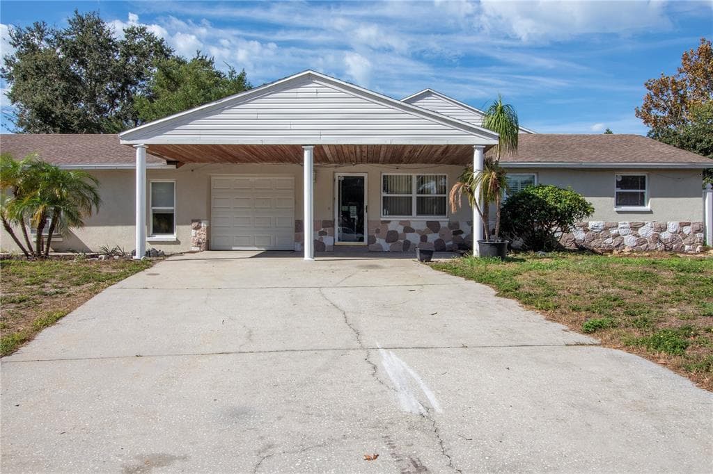 8537 ROSE TERRACE SEMINOLE, FL 33777