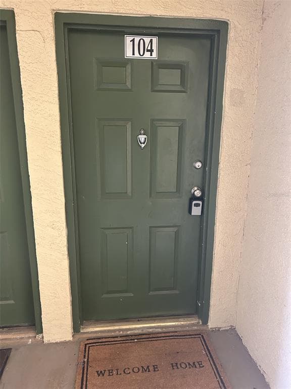 5052 SUNRIDGE PALMS DRIVE UNIT 104 TAMPA, FL 33617