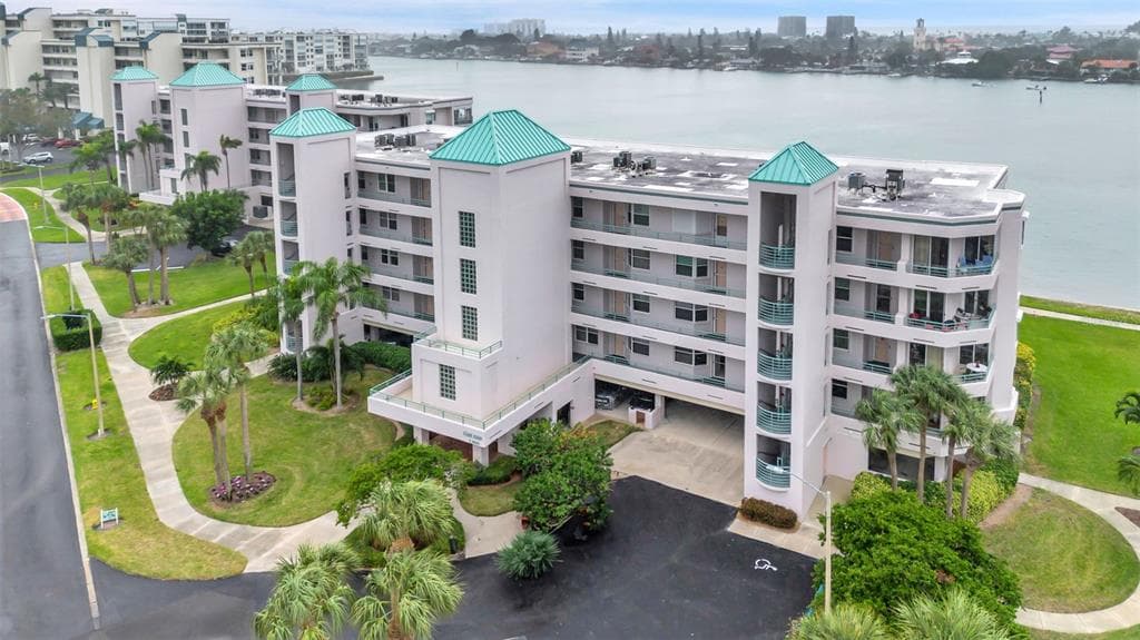 8020 SAILBOAT KEY BOULEVARD S UNIT 106
