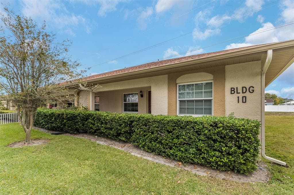 2460 NORTHSIDE DRIVE UNIT 1004 CLEARWATER, FL 33761