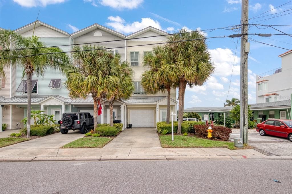 130 BRIGHTWATER DRIVE UNIT 9 CLEARWATER, FL 33767