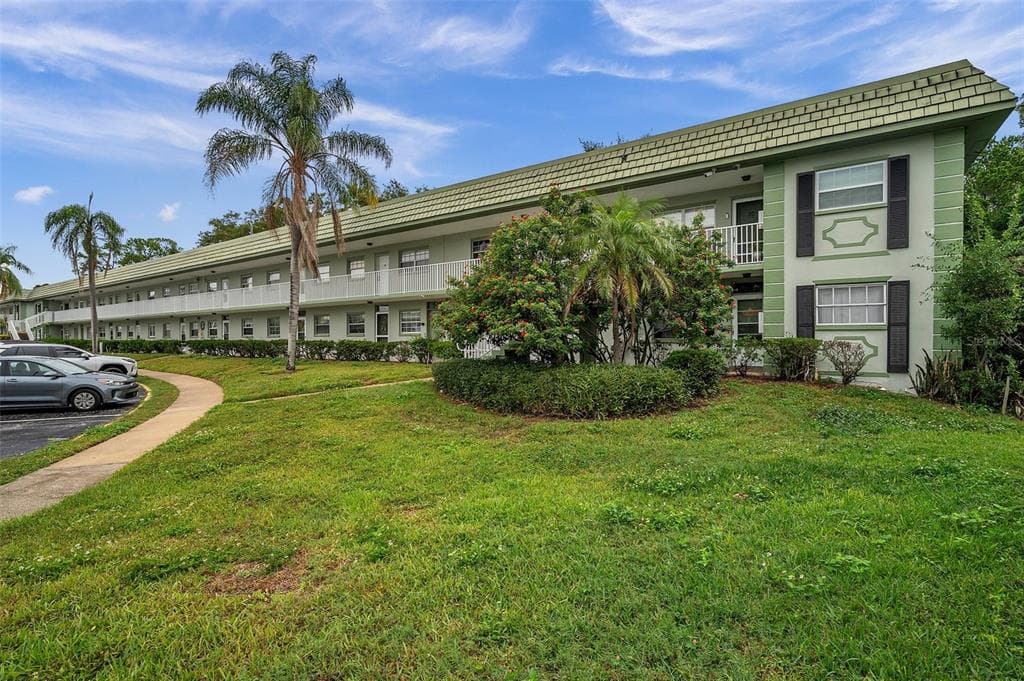 1433 S BELCHER ROAD UNIT G11 CLEARWATER, FL 33764