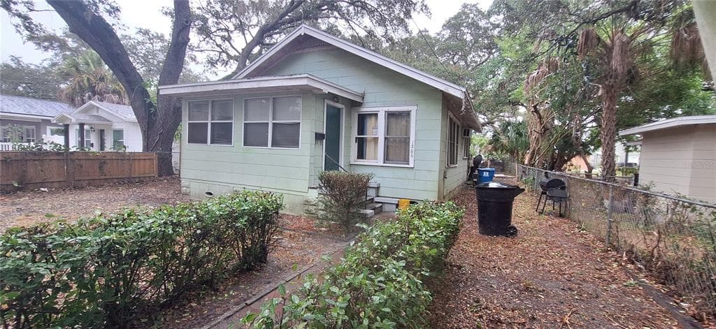 1566 13TH STREET S ST PETERSBURG, FL 33705