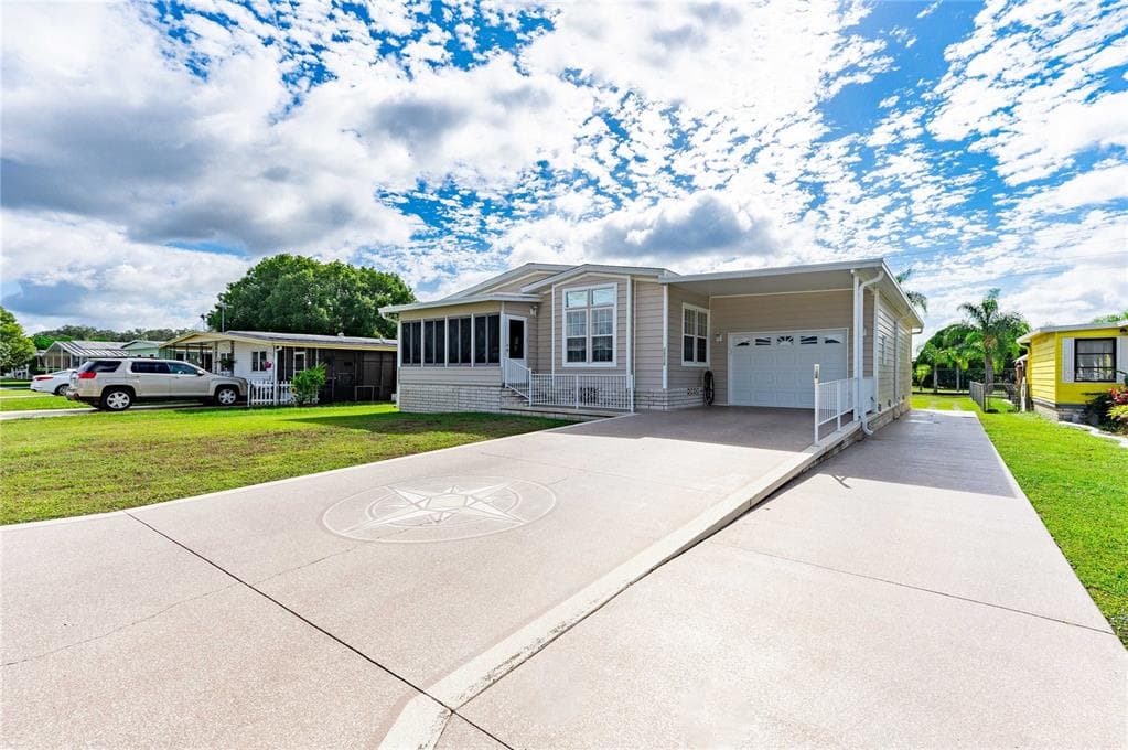 36538 KAY AVENUE ZEPHYRHILLS, FL 33542