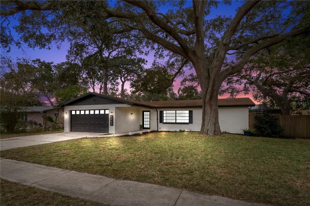 2067 MONTCLAIR ROAD CLEARWATER, FL 33763