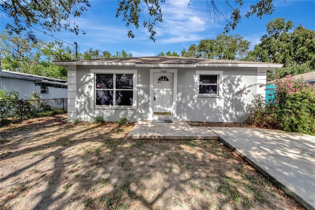 4010 E GROVE STREET TAMPA, FL 33610