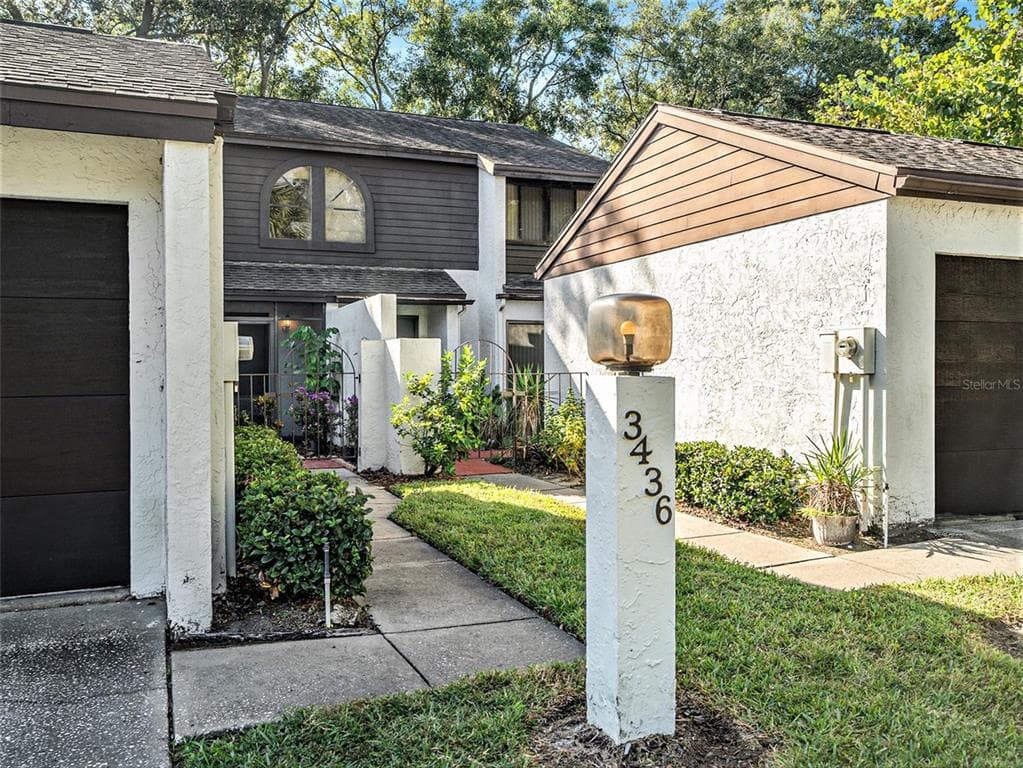 3436 HUNTERS RUN LANE TAMPA, FL 33614