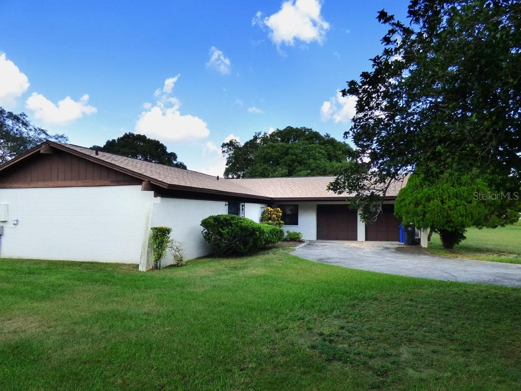 310 HOLLOWTREE DRIVE SEFFNER, FL 33584
