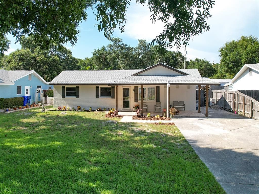 1539 WISCONSIN AVENUE PALM HARBOR, FL 34683