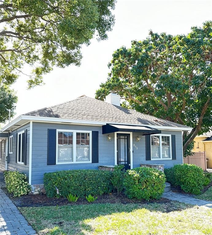 213 COE ROAD BELLEAIR, FL 33756