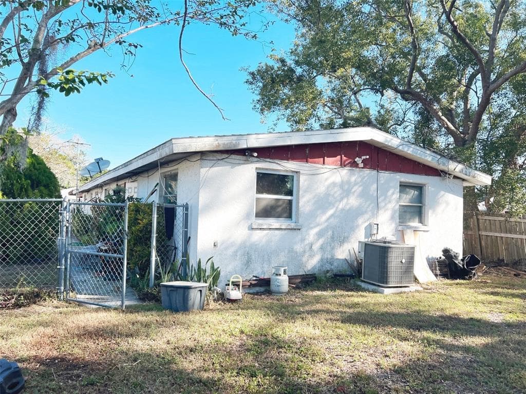 2618 24TH STREET SARASOTA, FL 34234