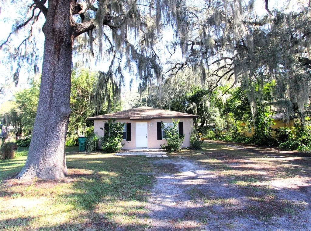 5226 2ND STREET ZEPHYRHILLS, FL 33542