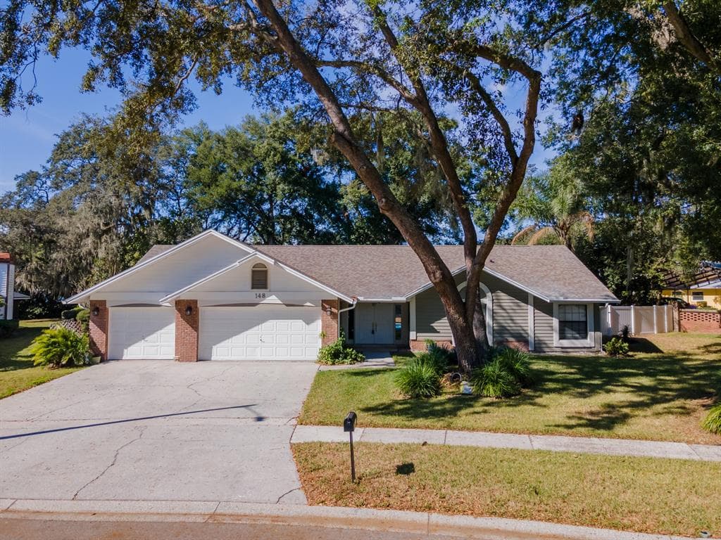 148 BARRINGTON DRIVE BRANDON, FL 33511