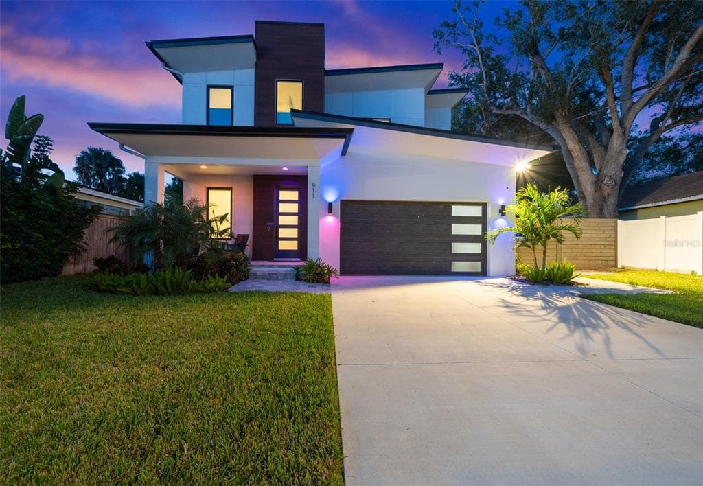 911 W FRIBLEY STREET TAMPA, FL 33603