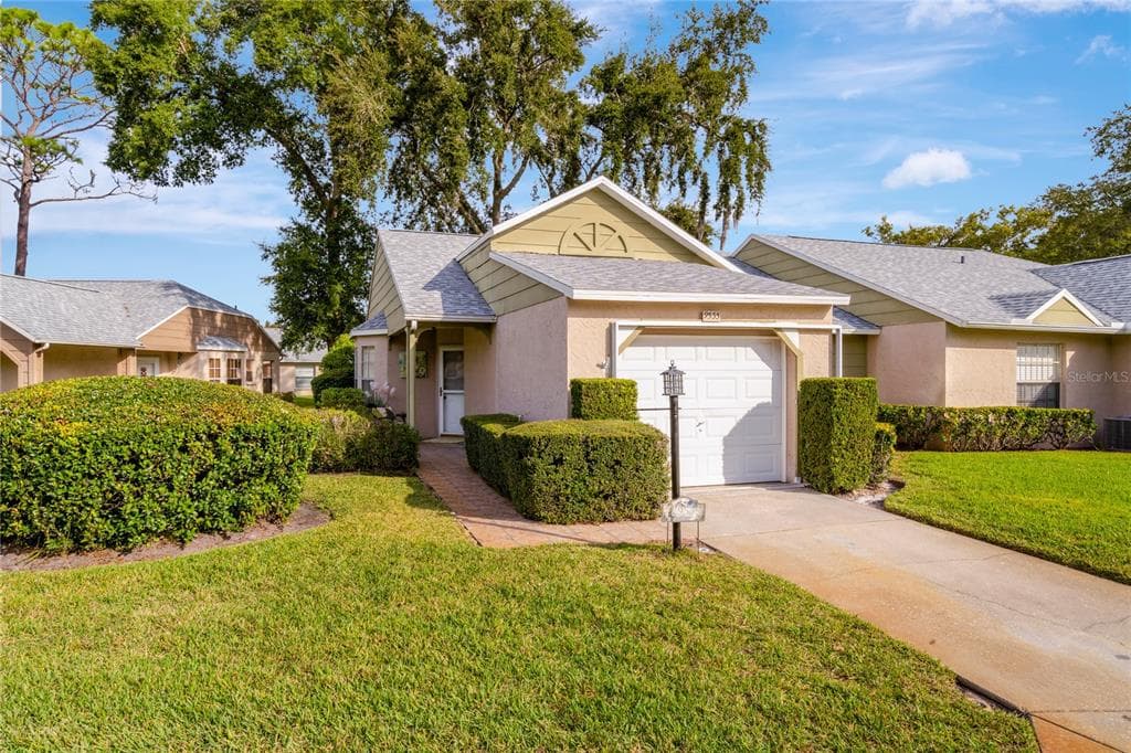 9535 BUNKER HILL COURT NEW PORT RICHEY, FL 34655
