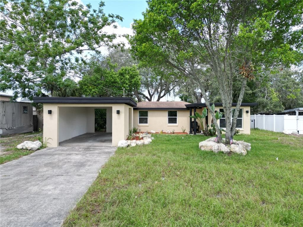 1121 PRECISION STREET HOLIDAY, FL 34691