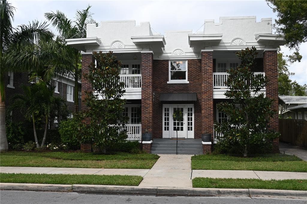 2111 W SOUTHVIEW AVENUE UNIT A TAMPA, FL 33606