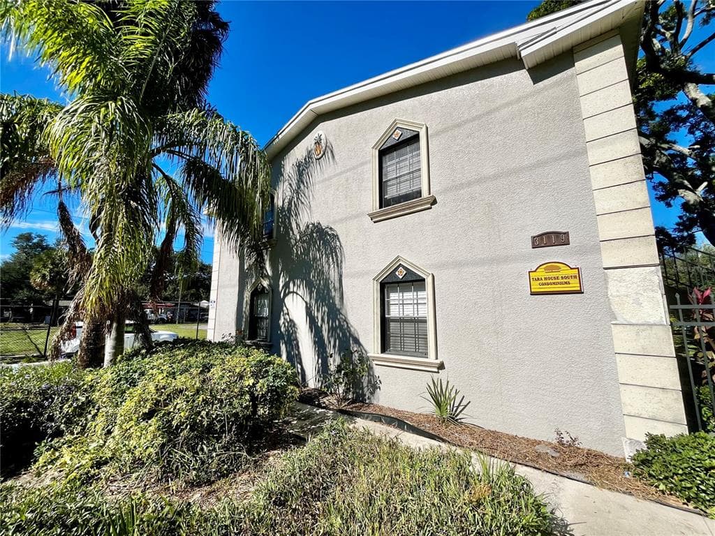 3119 W DE LEON STREET UNIT 2 TAMPA, FL 33609