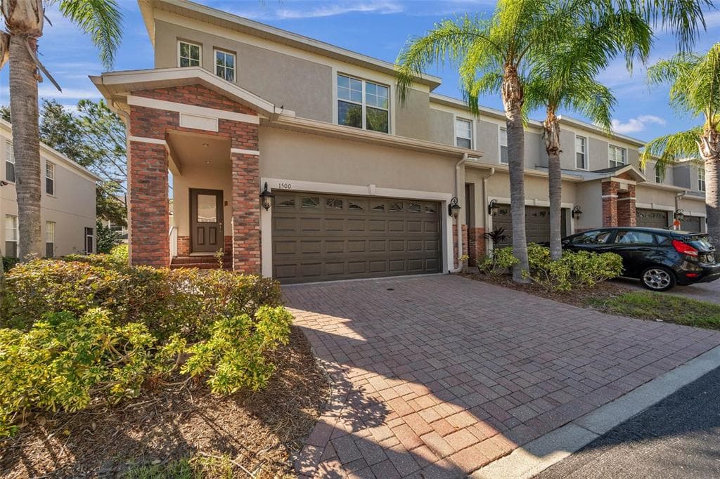 1500 HILLVIEW LANE TARPON SPRINGS, FL 34689