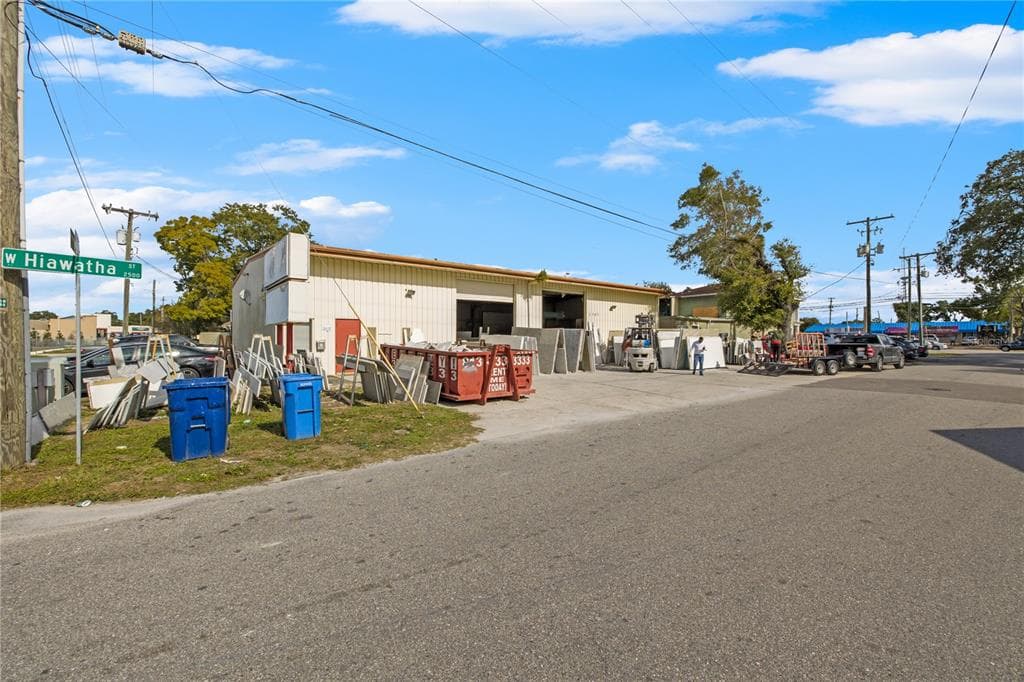 2507 W HIAWATHA STREET TAMPA, FL 33614